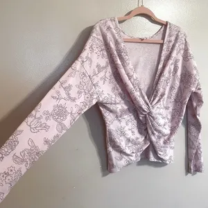 CANDIE’S Floral Design Top thumbnail 1