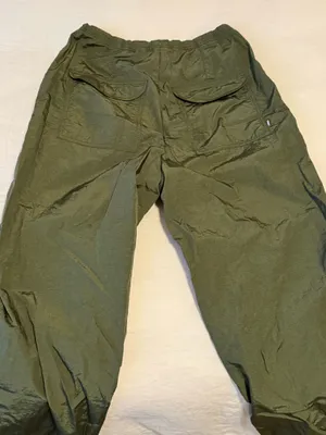 Aritzia Women’s Green Track Pants  thumbnail 2
