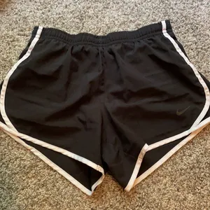 Girls Black & White Nike Shorts thumbnail 1