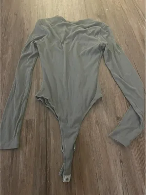White Fox Long Sleeve Ribbed Body Suit XS Sage Green thumbnail 3