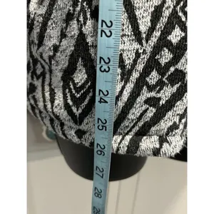 Billabong Light Gray/Black Aztec Zip Up‎ Fabric Hood Jacket Size S Pocket Logo thumbnail 4