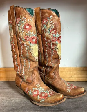 Corral Floral Embroidered Cowboy Boots 7M thumbnail 1