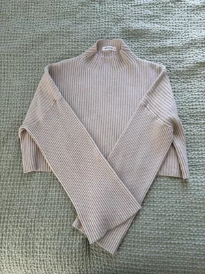 Olivaceous turtle neck sweater bell sleeve, size medium thumbnail 4