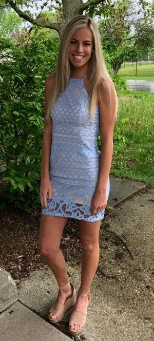 Dress thumbnail 4