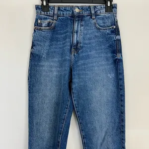 Zara‎ Jeans Size 2 Distressed EUC thumbnail 2