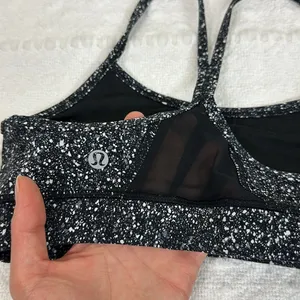 Lululemon Flow Y Bra Mesh Back Size 4 thumbnail 2