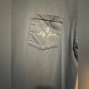 Lily Grace Tshirt. Size Medium. thumbnail 2