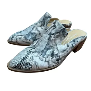 Chinese Laundry Snakeskin Pointed Toe Low Block Heel Mule Slides 7.5 thumbnail 2