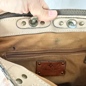 Patricia Nash Leather Hobo Bag Brass Turn Lock Studded Distressed Leather thumbnail 10
