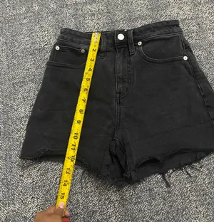 Short Madewell black size 24 thumbnail 3