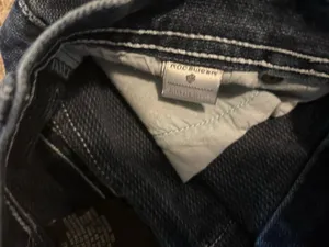Rocawear Dark Blue Denim Jeans with White Contrast Stitching sz 12 Boys thumbnail 6