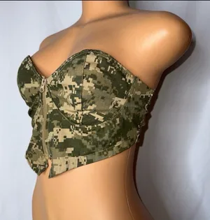Camo Pretty Little Thing Crop Top thumbnail 1