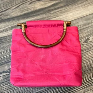 Handmade Pink Quilt Handbag thumbnail 3