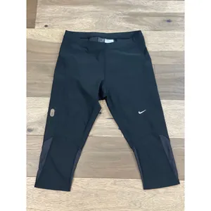 Nike Leggings Black Capri Dri‑Fit Hidden Tie Waist Size M thumbnail 2