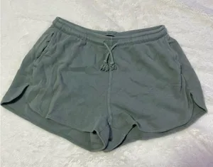 Green brandy Melville shorts thumbnail 2