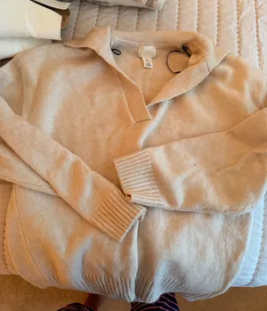 H&M Fleece Pullover Sweater thumbnail 1