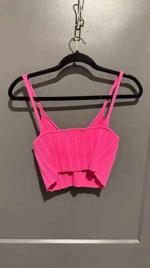 Cider Pink Ribbed V-Neck Cropped Camisole thumbnail 4
