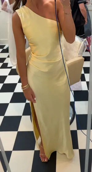 Billy J Yellow Dress Size 4 thumbnail 1