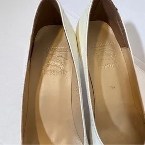 Burberry Vintage White Leather Pumps Heels Womens 5.5 Classic Preppy Luxury thumbnail 8