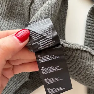 Kuhl Womens Gray Ribbed Turtleneck Sweater Merino Wool Blend Style 4406 Small‎ thumbnail 9