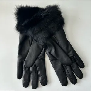 Elegant Black Fur-Trimmed Leather Gloves thumbnail 3