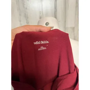 Red top  thumbnail 3