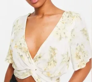 Abercrombie & Fitch Flutter Sleeve Floral Twist Front Crop Top Size XS thumbnail 1