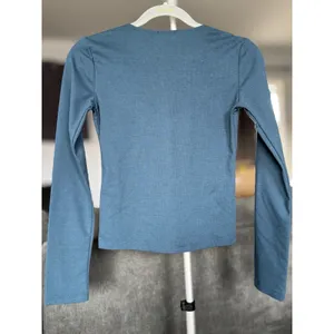 ZARA Trafaluc Blue V-Neck Long Sleeve Fitted Crop Top Y2K Minimalist - Size S thumbnail 4