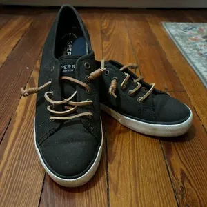 Sperry Women's Crest Vibe Canvas Sneakers thumbnail 1