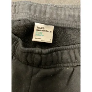 TNA Women Sweatpants Cozy Fleece Mega Fit Black Small thumbnail 4