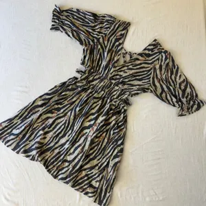 Speed Limit MPH Animal Print Smocked‎ Mini Dress Womens Small Puff Sleeve thumbnail 10