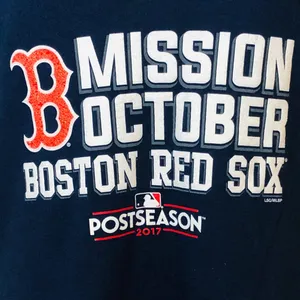 Majestic Boston Red Sox Blue Shirt Medium thumbnail 2
