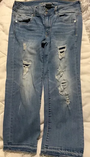 American Eagle Cropped Jeans thumbnail 2