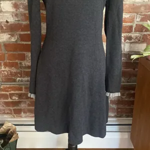 Adrienne Vittadini Gray Ruffle Cuff and Neck Long Sleeve Sweater Dress Size M thumbnail 4