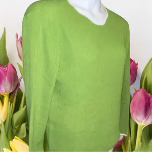 No name beautiful green white trim sweater! New thumbnail 6