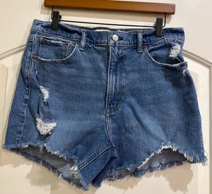 The Mom Short by Abercrombie & Fitch High Rise Distressed Raw Hem Shorts 29/8 thumbnail 1