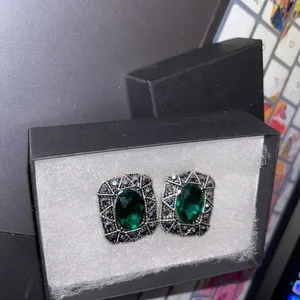 Young Money Green‎ Post Earrings Green thumbnail 7