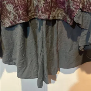 Plume and thread‎ Floral tunic size L hi-low thumbnail 2