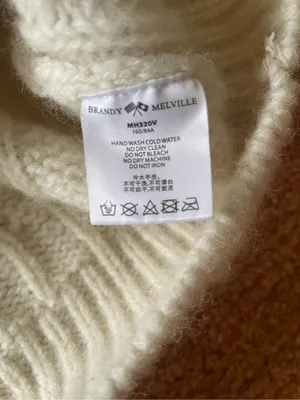 Brandy Melville Cream Cable Knit 90% Llama Wool Oversized Sweater 160/84A thumbnail 3