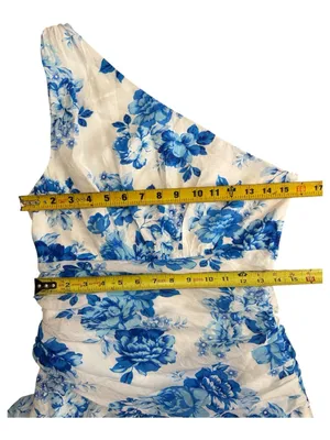 Selfie Leslie One-Shoulder Yellow Dress with Blue Floral Print Size Medium A1 thumbnail 14