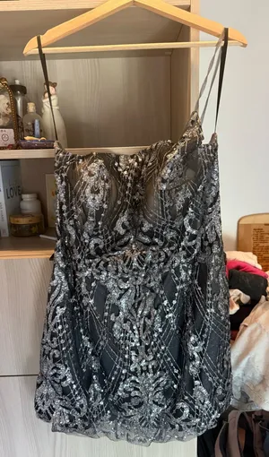 Homecoming dress thumbnail 1