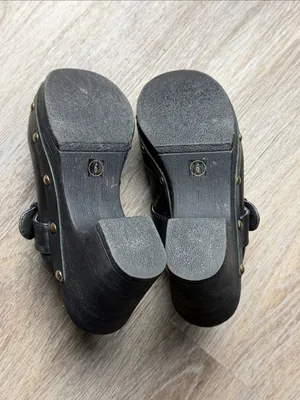 Steve Madden Leather Studded Platform Clogs – Women’s Size 6M thumbnail 11