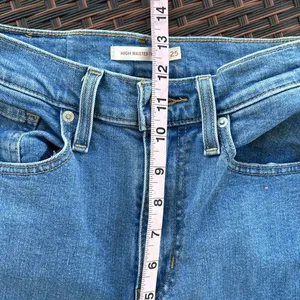 Levi’s High waisted Taper‎ jeans Size 25 thumbnail 11