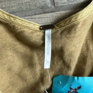 Yfb crop top thumbnail 2