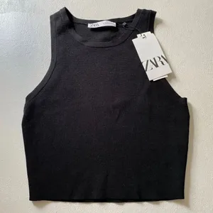 Zara NWT Black Knit Tank Top Size M Minimalist Sleeveless Crop Top thumbnail 2