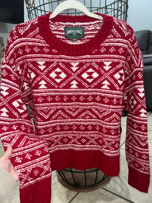 American Eagle Outfitters Sweater thumbnail 1