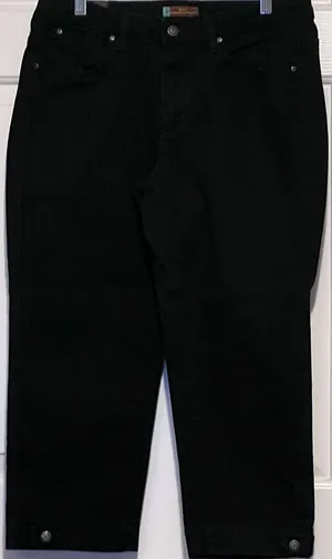 Aura From the Women at Wrangler Short Rise Black Jean‎ Capris Size 10P Avg thumbnail 1