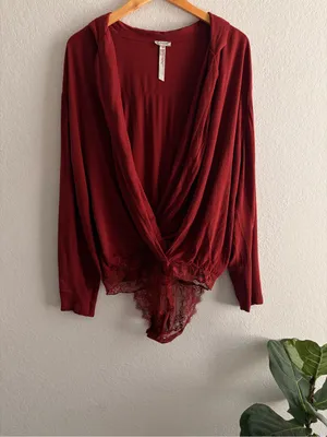 Free People Intimately Turnt Long Sleeve V-neck Bodysuit/blouse medium thumbnail 2