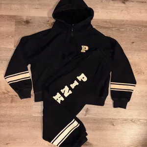 PINK Victoria's Secret Black Hoodie and Sweatpants Set thumbnail 1