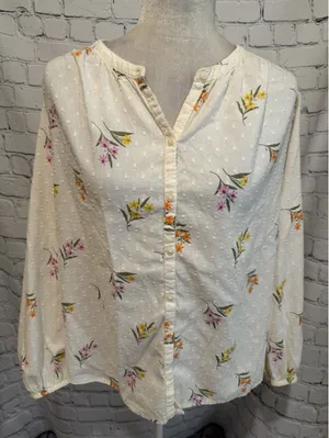Old Navy Women's Ivory Floral Swiss Dot Balloon Sleeve Button Down Blouse Medium thumbnail 1
